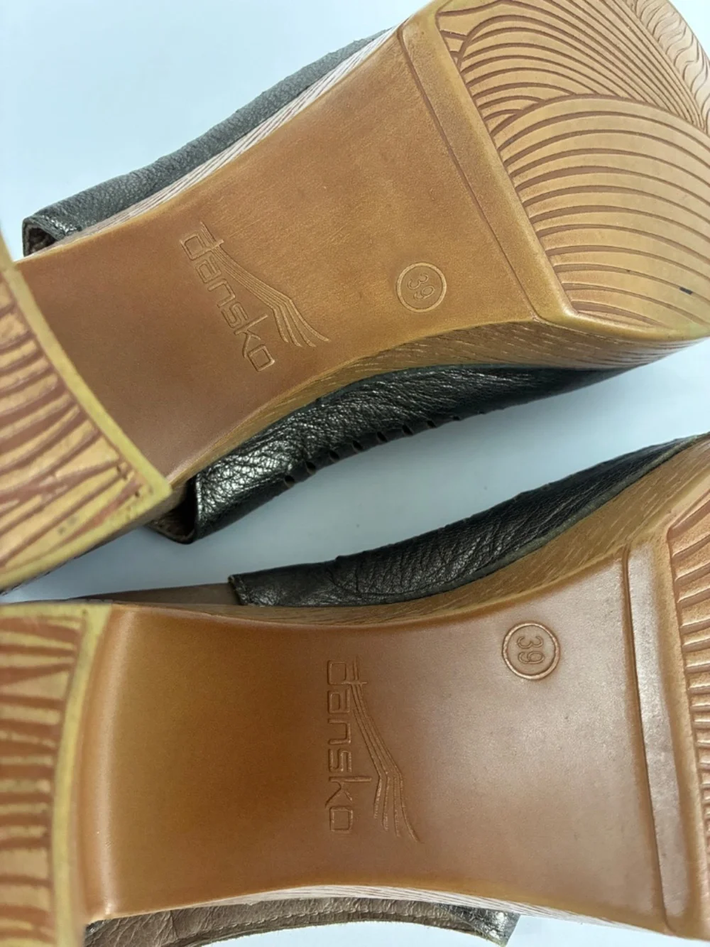 Dansko Danae Bronze Platform Sandals 8.5 9 Metallic Pewter Perforated Mules Clog